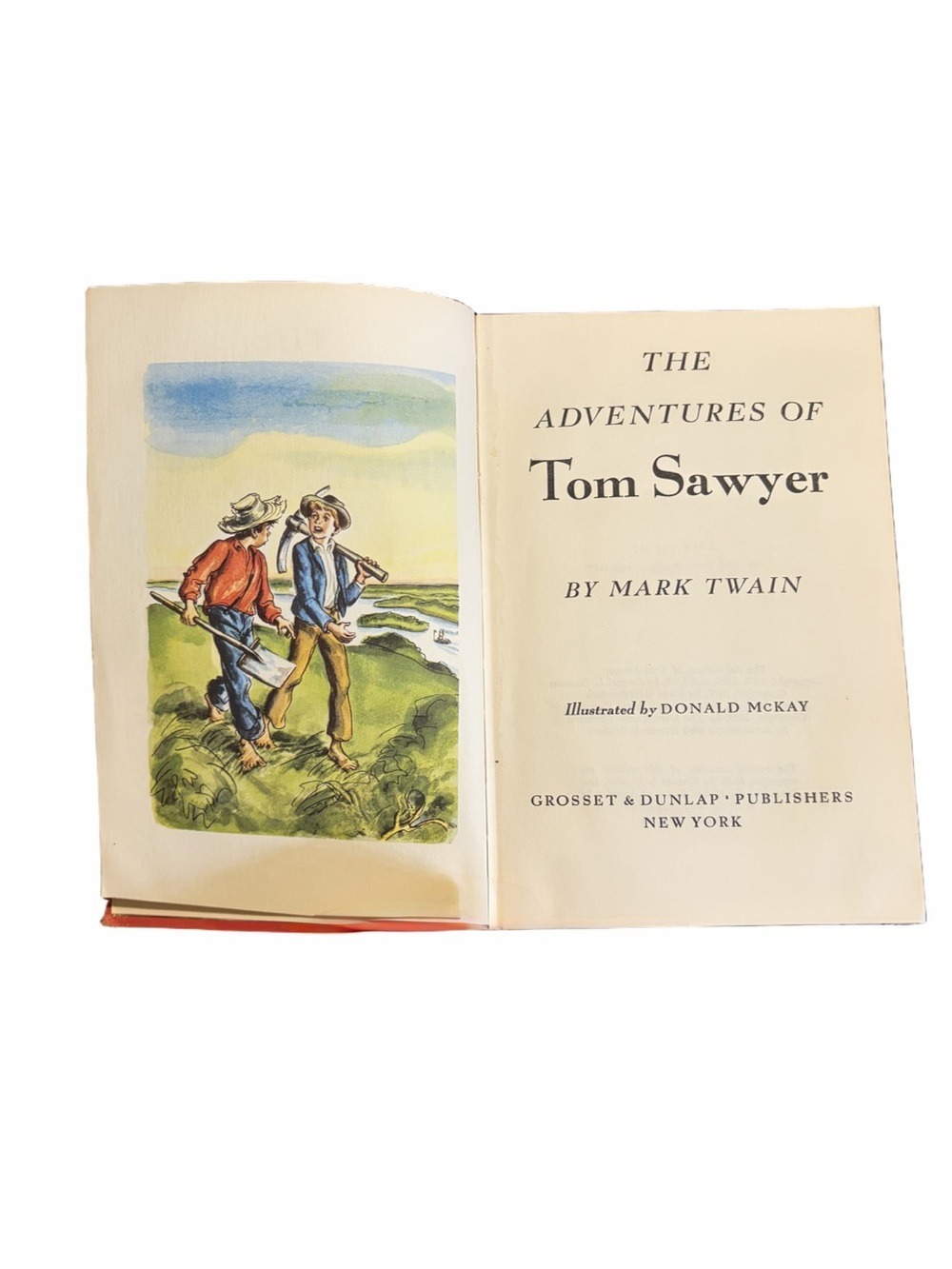 The Adventures of Tom Sawyer by Mark Twain 1946 (Cream & Red)